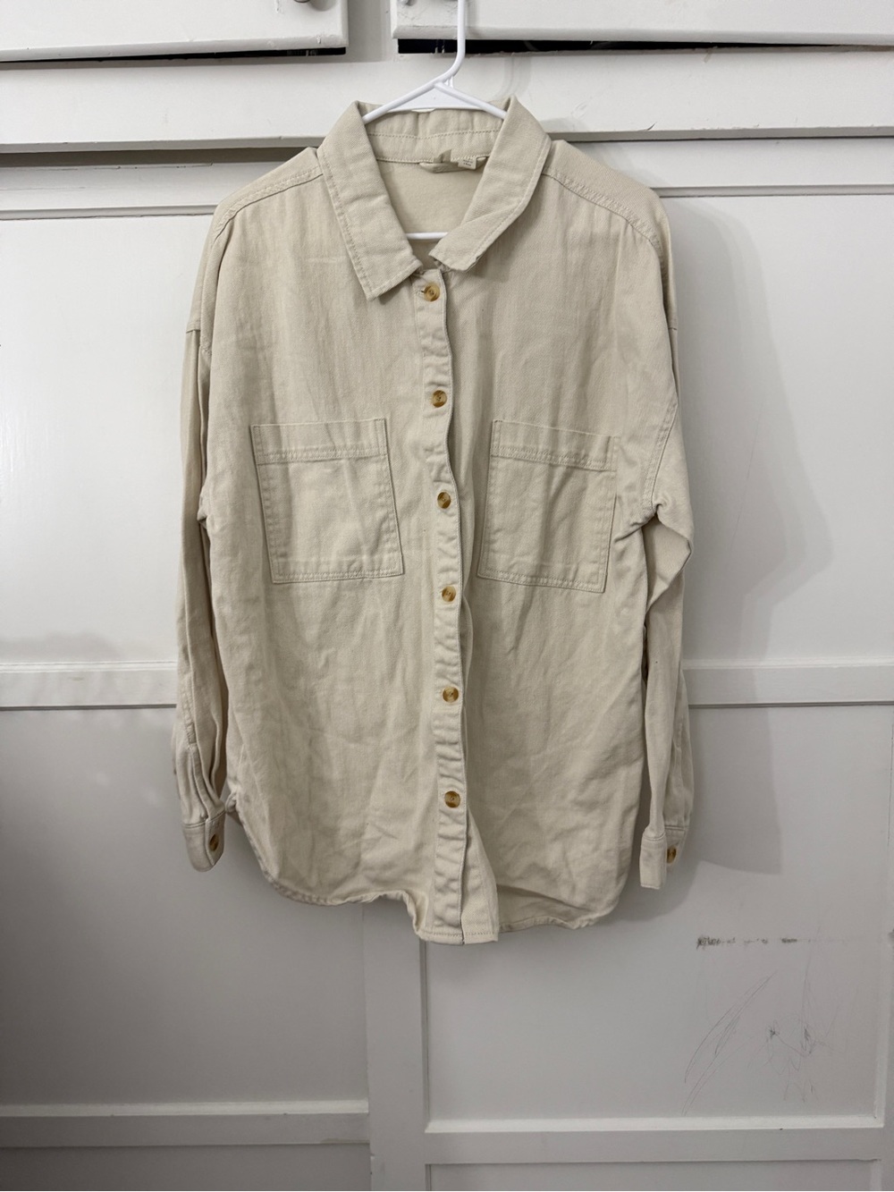 Casual Cream Button-Down Shirt with Chest Pockets
